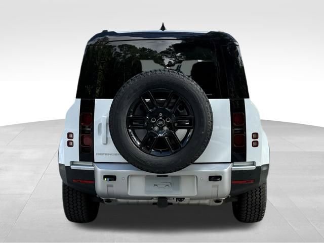 New 2025 Land Rover Defender 110 S image 4