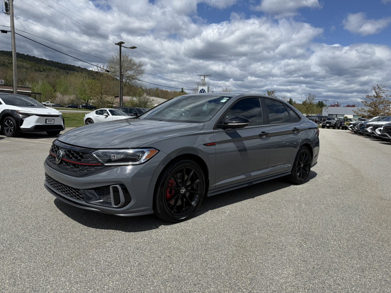 Used 2024 Volkswagen Jetta GLI 40th Anniversary Edition FWD image 7