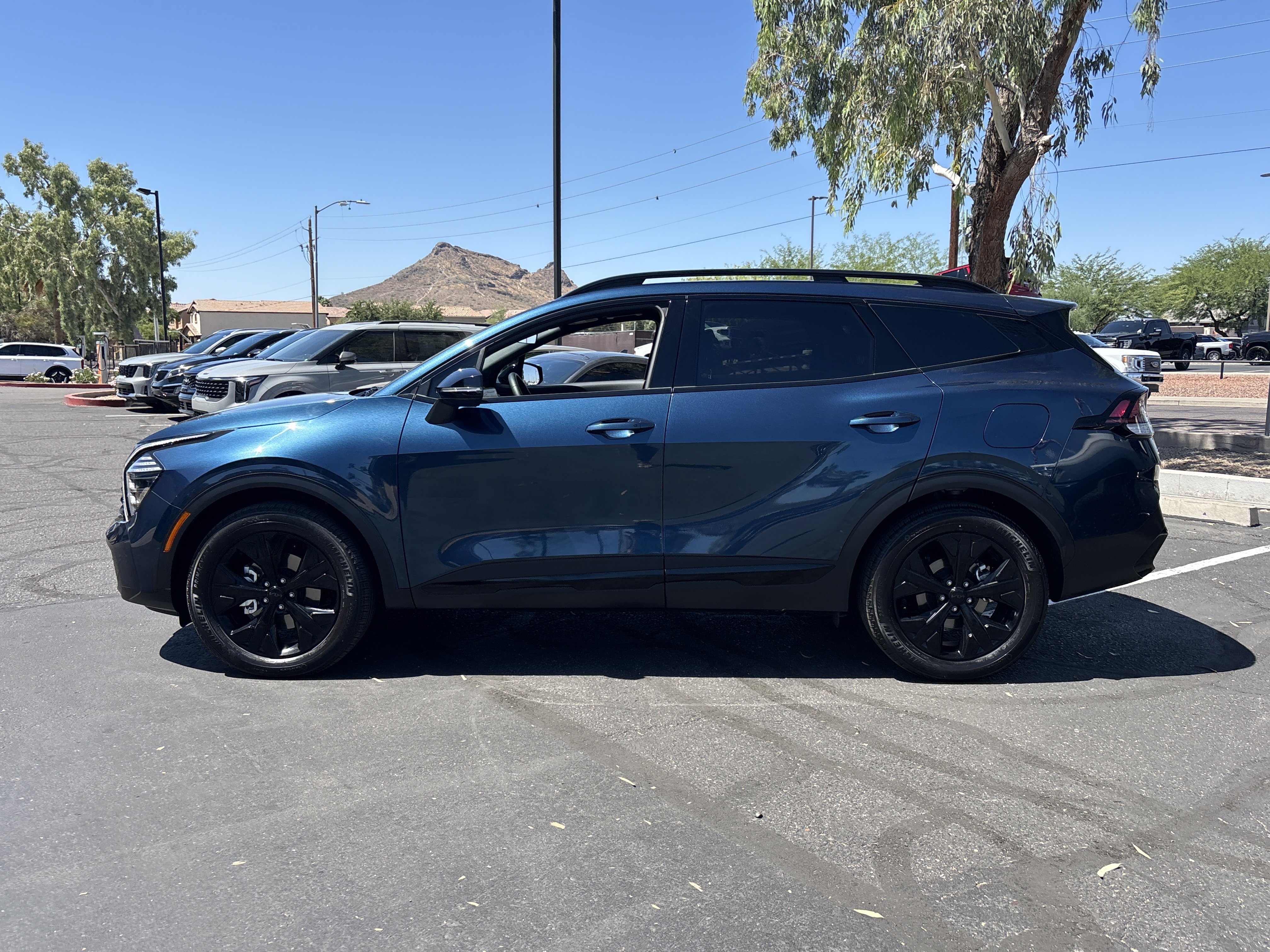 Used 2025 Kia Sportage X-Line AWD/4WD image 5