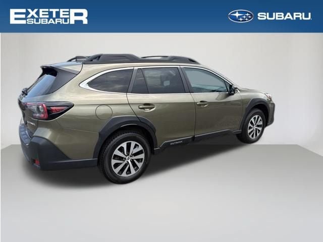 Used 2024 Subaru Outback Premium AWD/4WD image 6