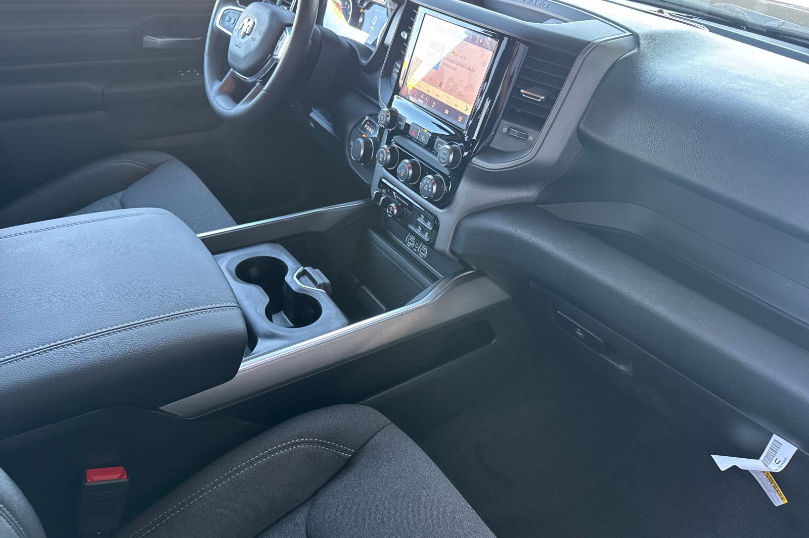 New 2027 RAM 1500 Express AWD/4WD image 14
