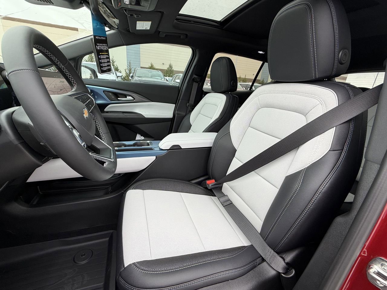 New 2026 Chevrolet Equinox EV LT w/ Convenience Package II image 22