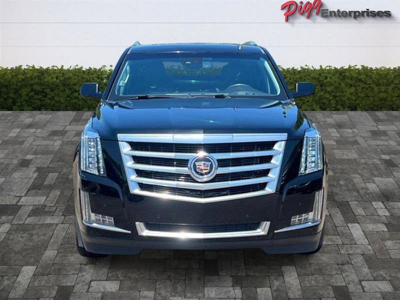 Used 2015 Cadillac Escalade Luxury RWD image 5