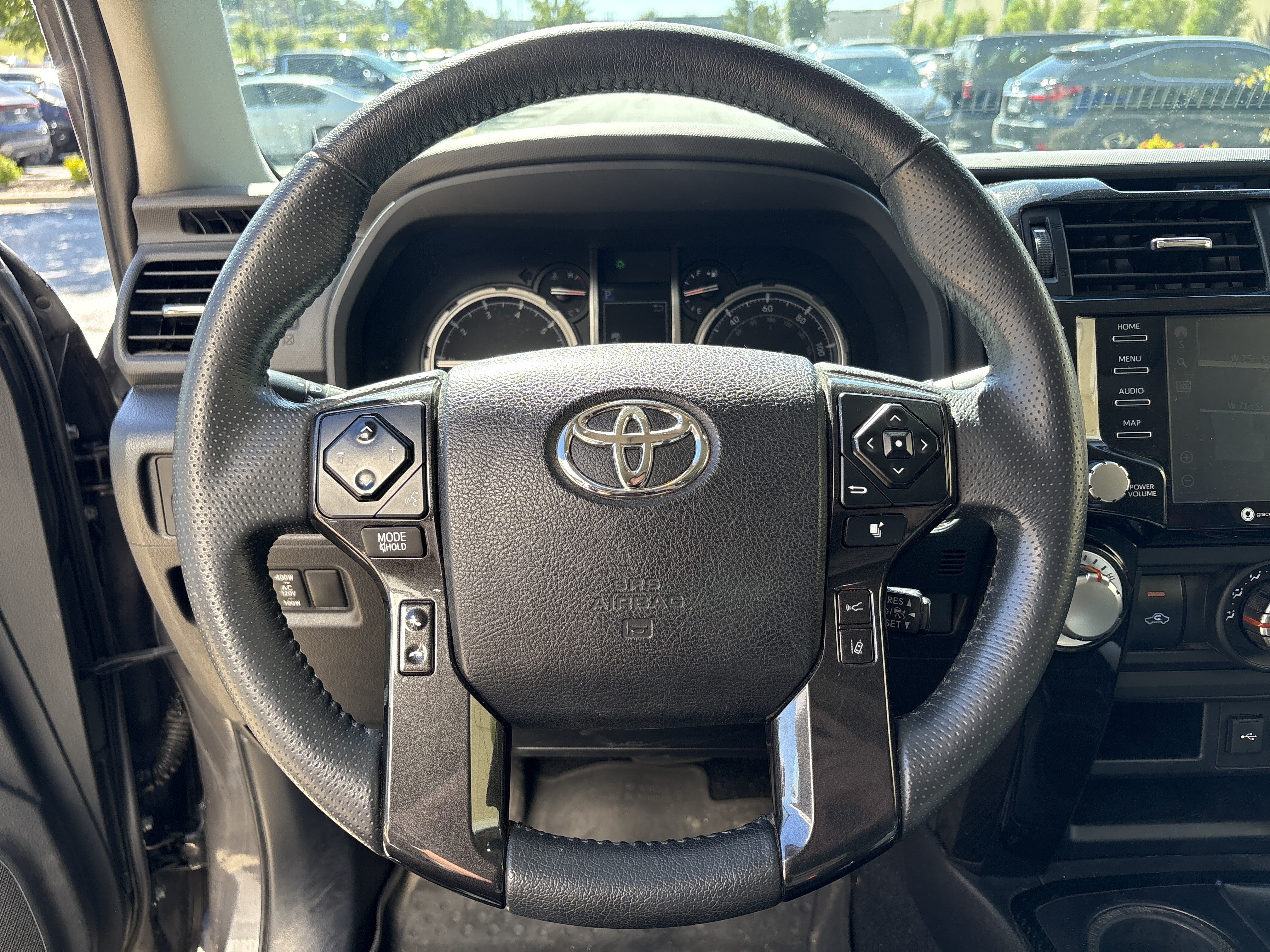 Used 2020 Toyota 4Runner TRD Off-Road Premium w/ Moonroof Package AWD/4WD image 18