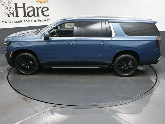 New 2025 Chevrolet Suburban Premier image 22