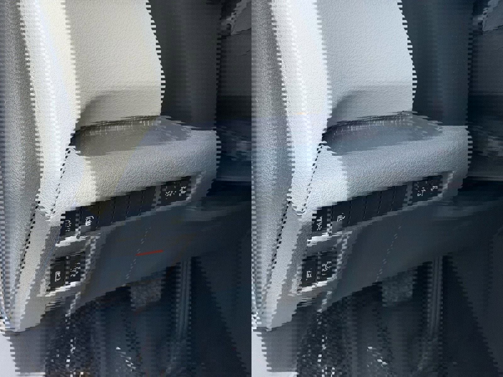 Used 2023 Toyota Sienna LE image 21