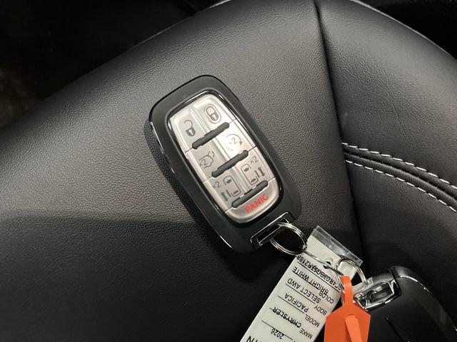 New 2026 Chrysler Pacifica Select image 28