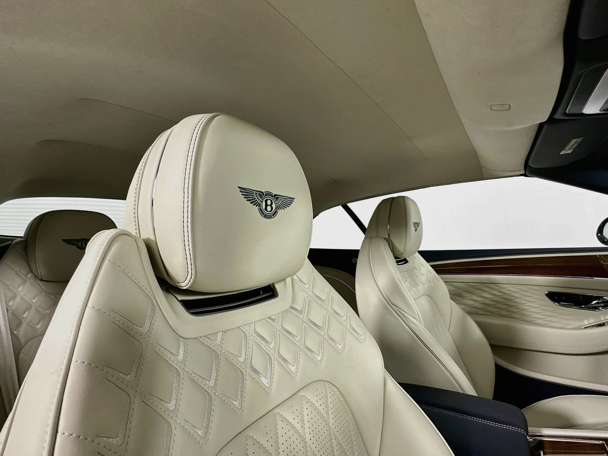 New 2027 Bentley Continental GTC AWD/4WD image 19