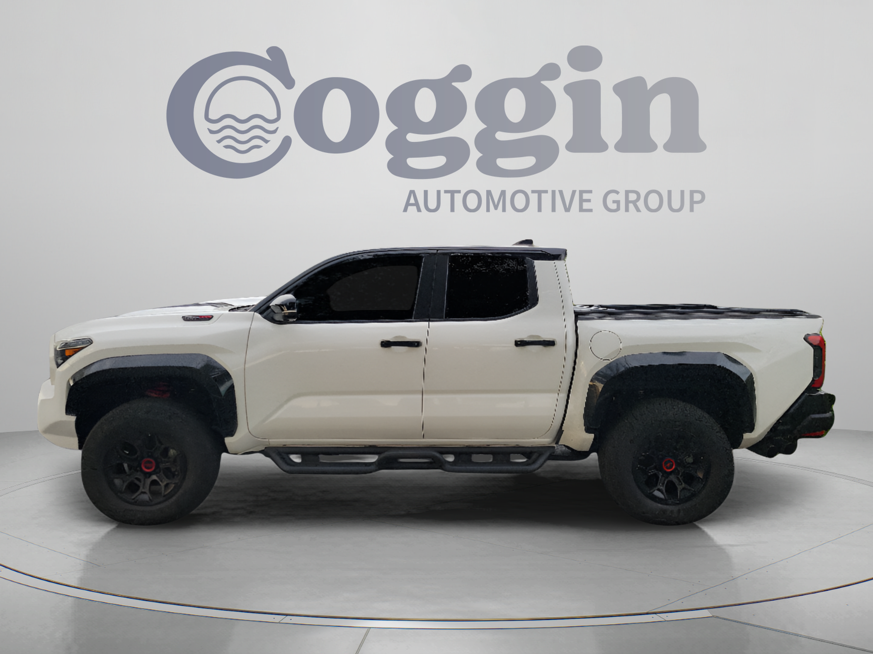 Certified 2025 Toyota Tacoma TRD Pro AWD/4WD image 2