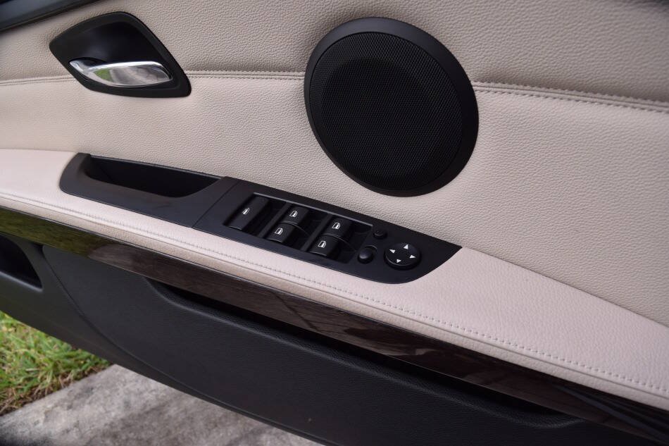 Used 2013 BMW 328i Convertible RWD image 75