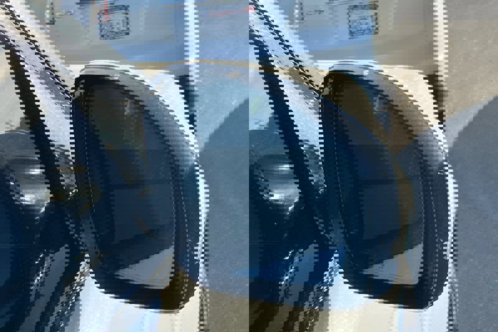 Used 2017 Land Rover Range Rover Sport SE image 16