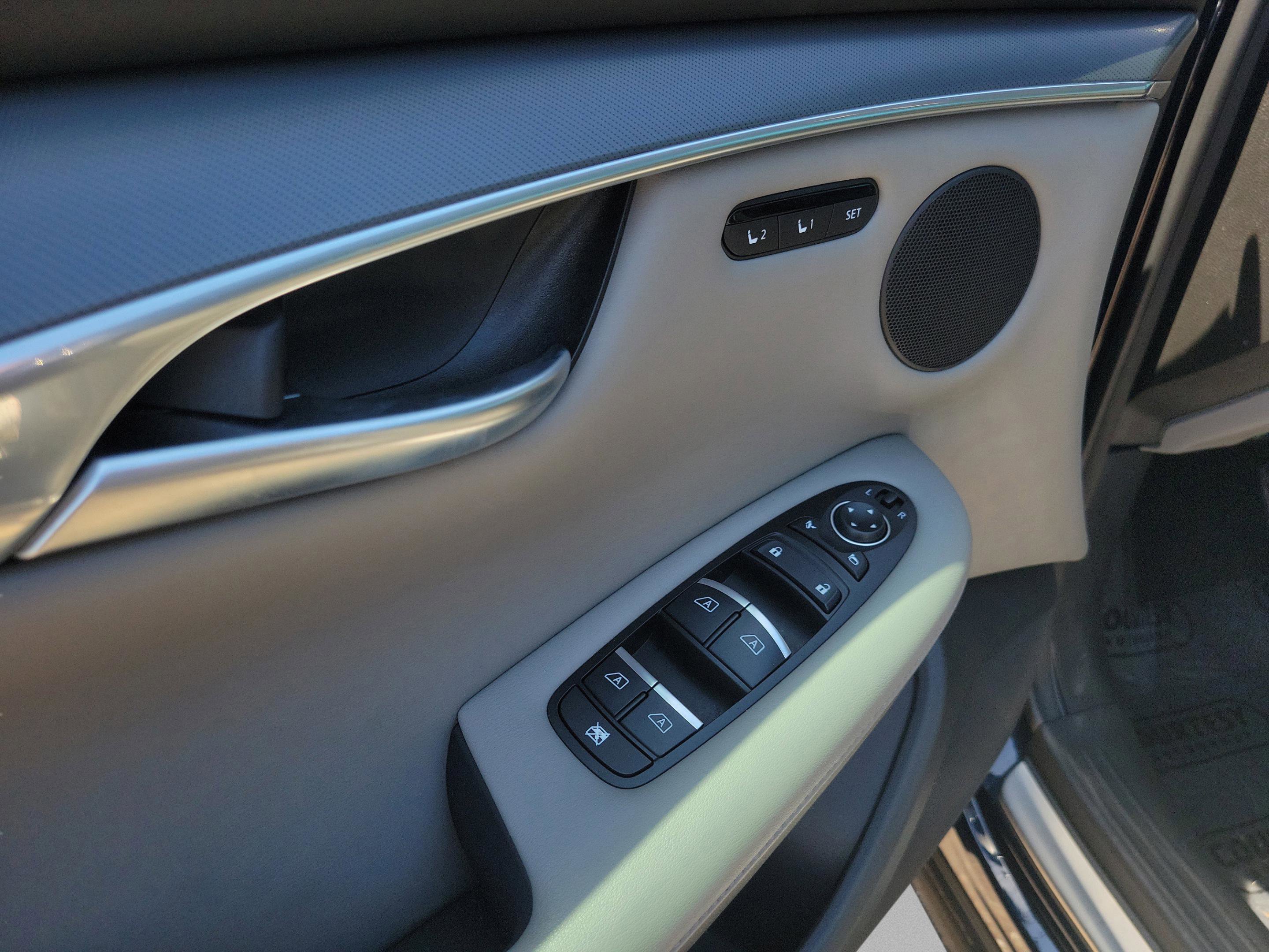 Certified 2023 INFINITI QX50 Luxe FWD image 23