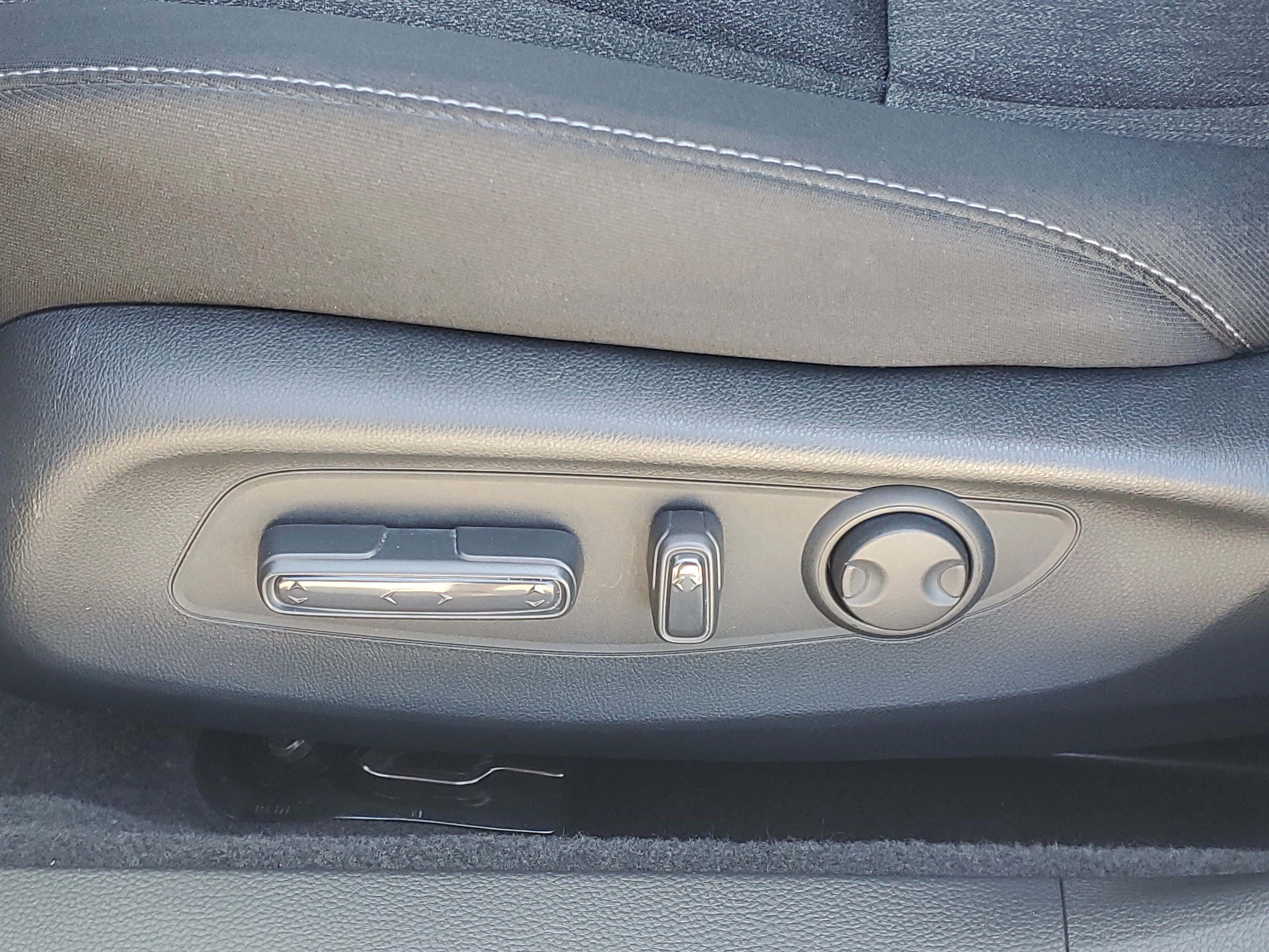 Used 2024 Honda Accord EX image 18