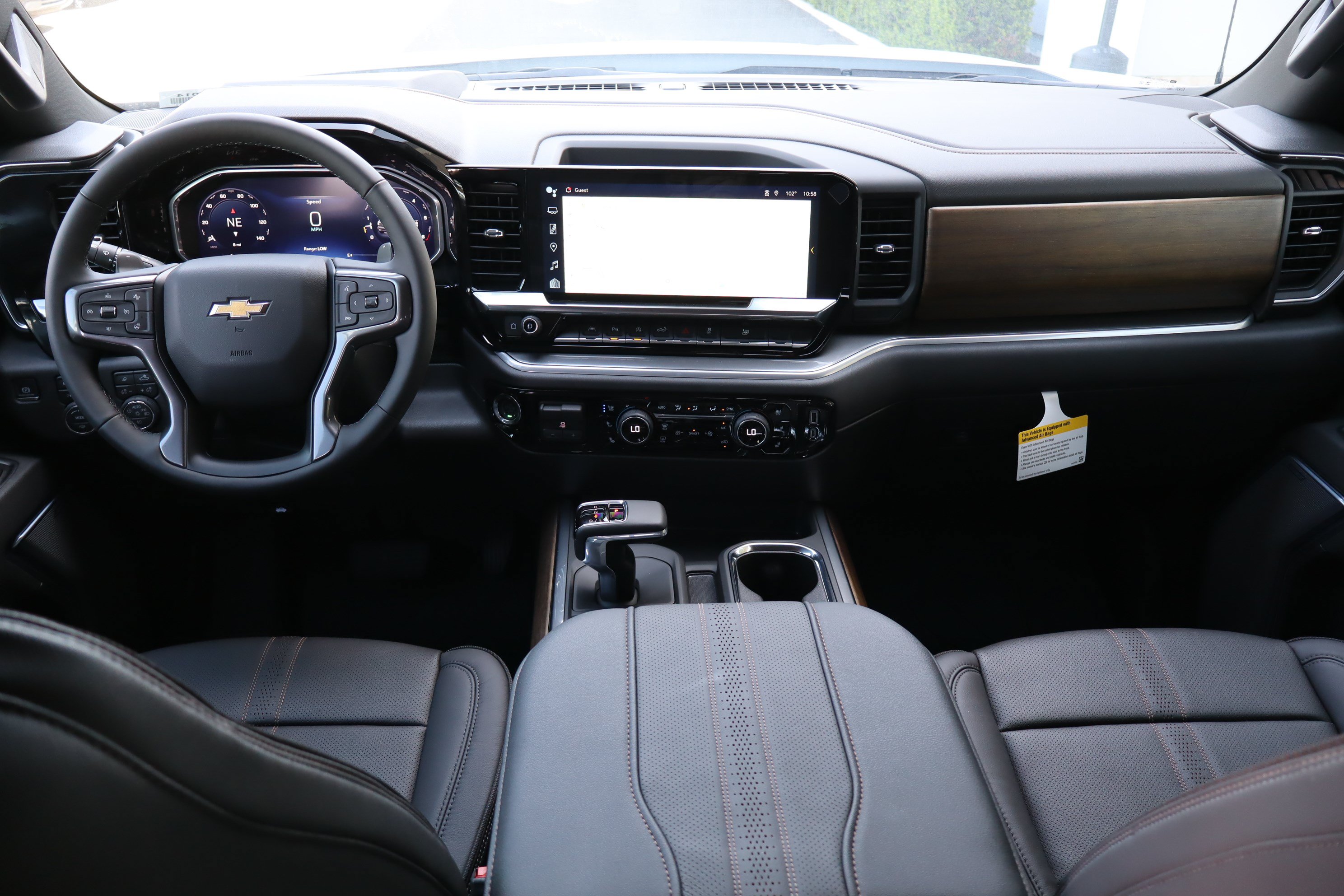 New 2026 Chevrolet Silverado 1500 High Country w/ High Country Premium Package AWD/4WD image 11