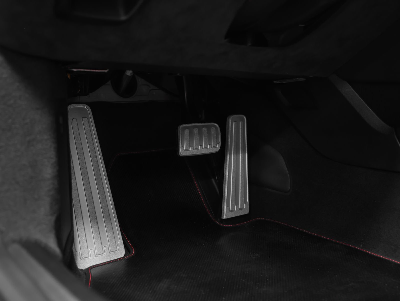 Certified 2018 Porsche 911 GT2 RS RWD image 64