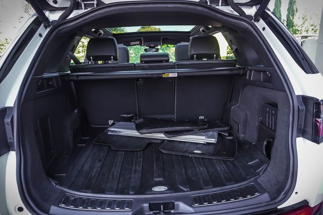 Used 2020 Land Rover Discovery Sport S R-Dynamic AWD/4WD image 21