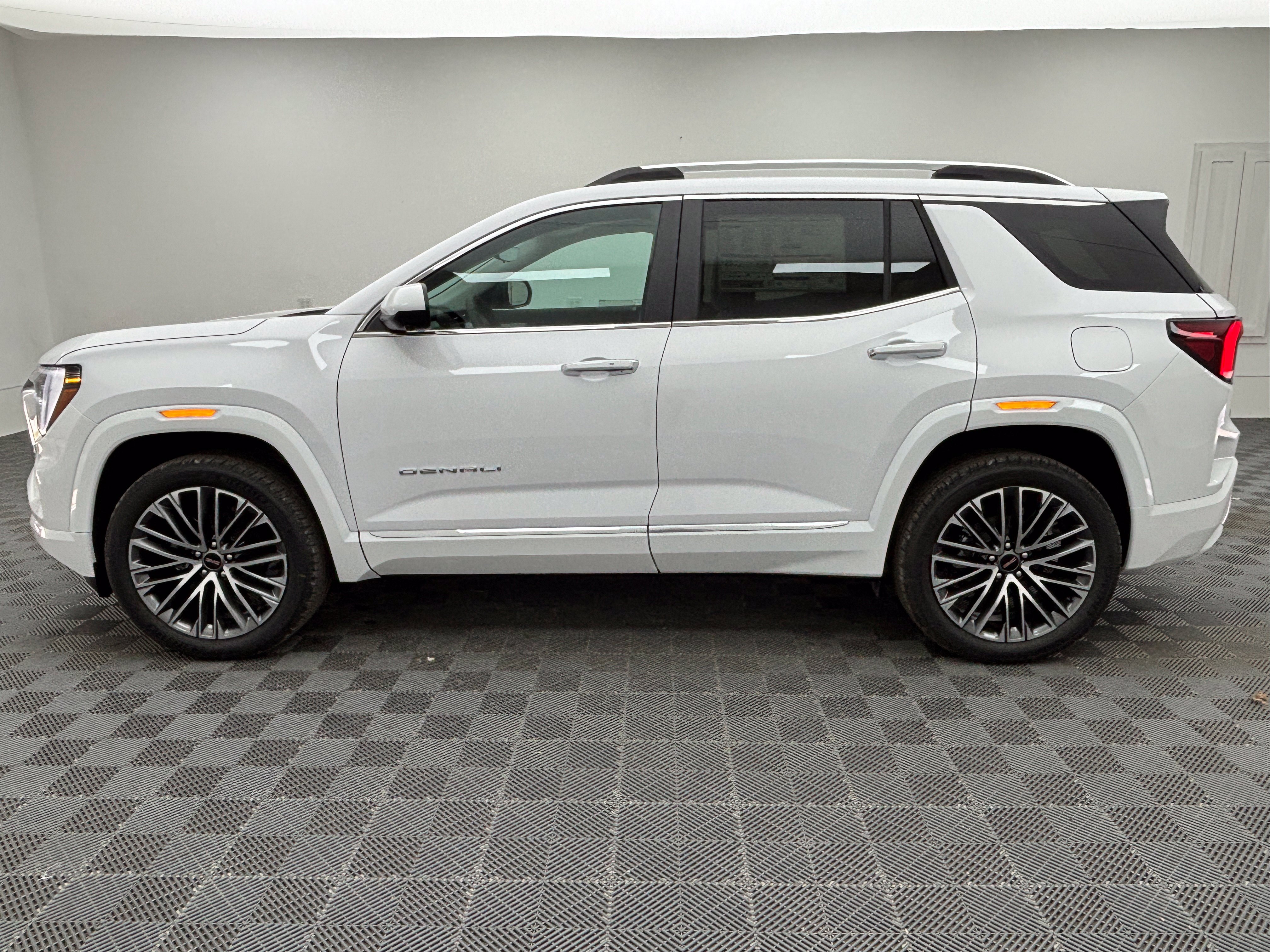New 2027 GMC Terrain Denali AWD/4WD image 15