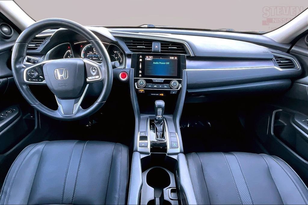 Used 2017 Honda Civic Touring image 7