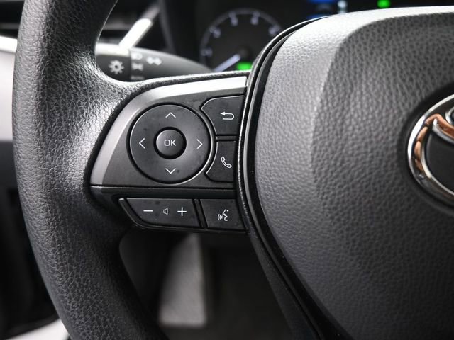 Used 2025 Toyota Corolla LE image 7