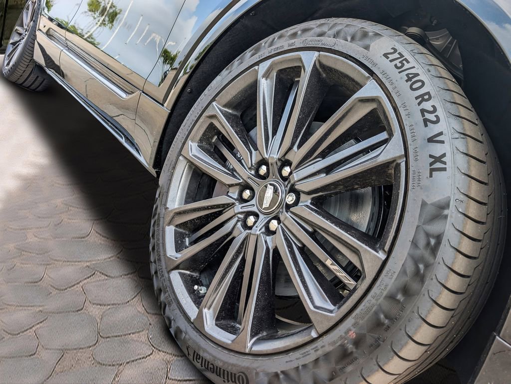 New 2026 Cadillac Lyriq V AWD/4WD image 7