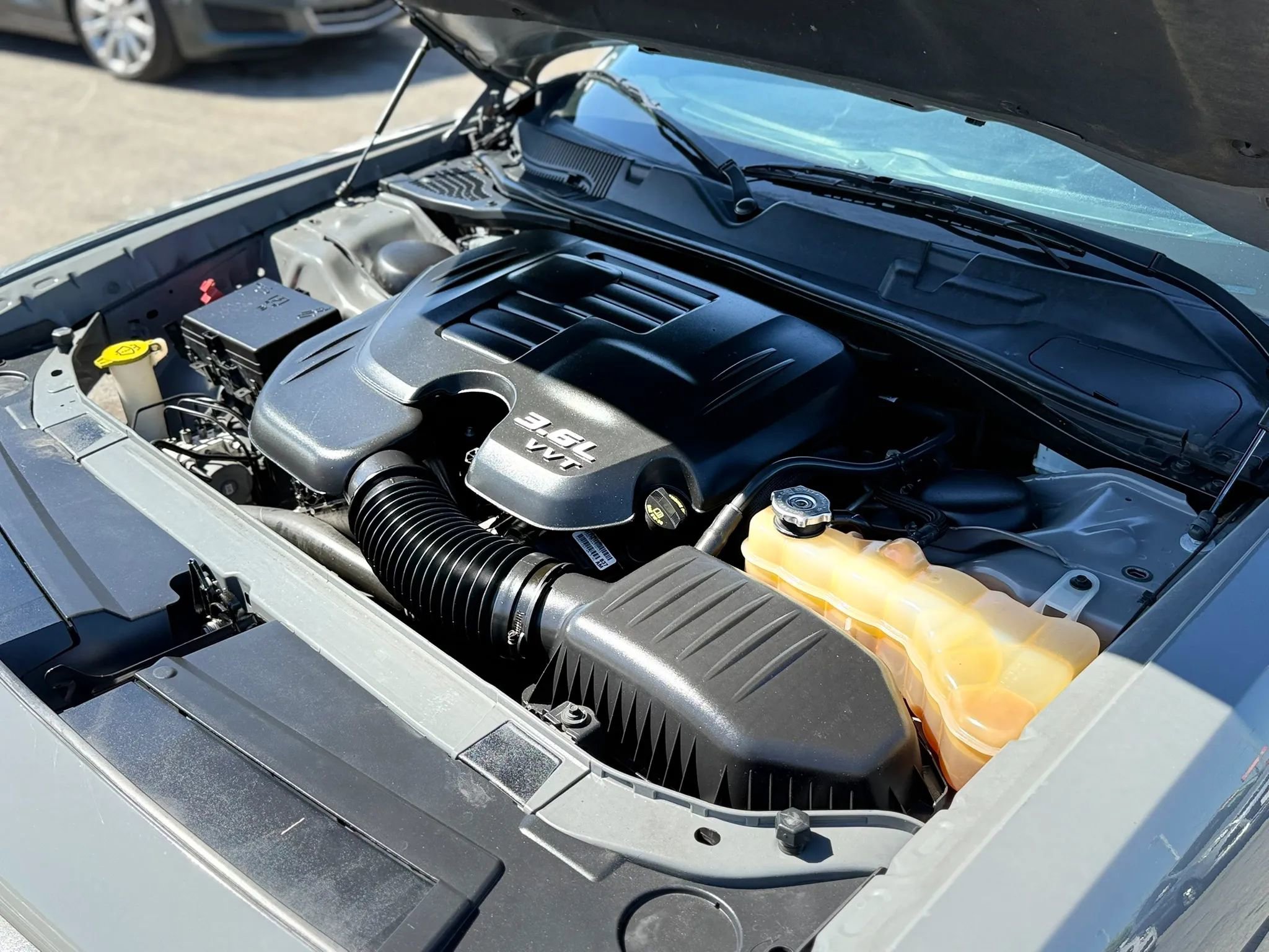 Used 2019 Dodge Challenger SXT w/ Blacktop Package RWD image 11