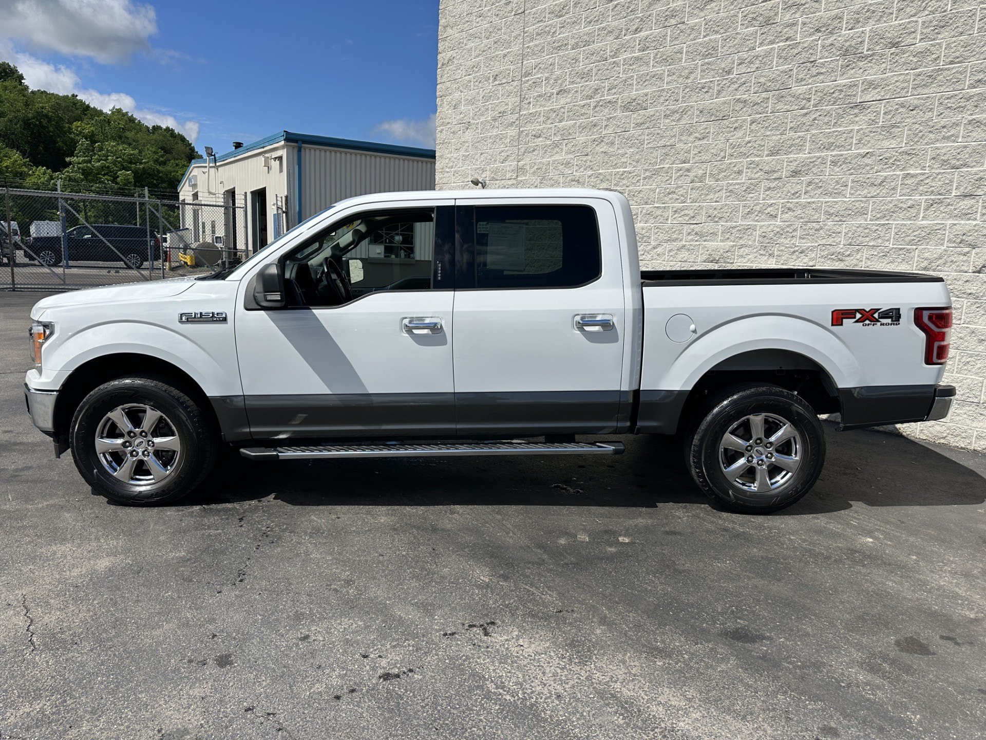 Used 2019 Ford F150 XLT w/ Equipment Group 302A Luxury AWD/4WD image 4