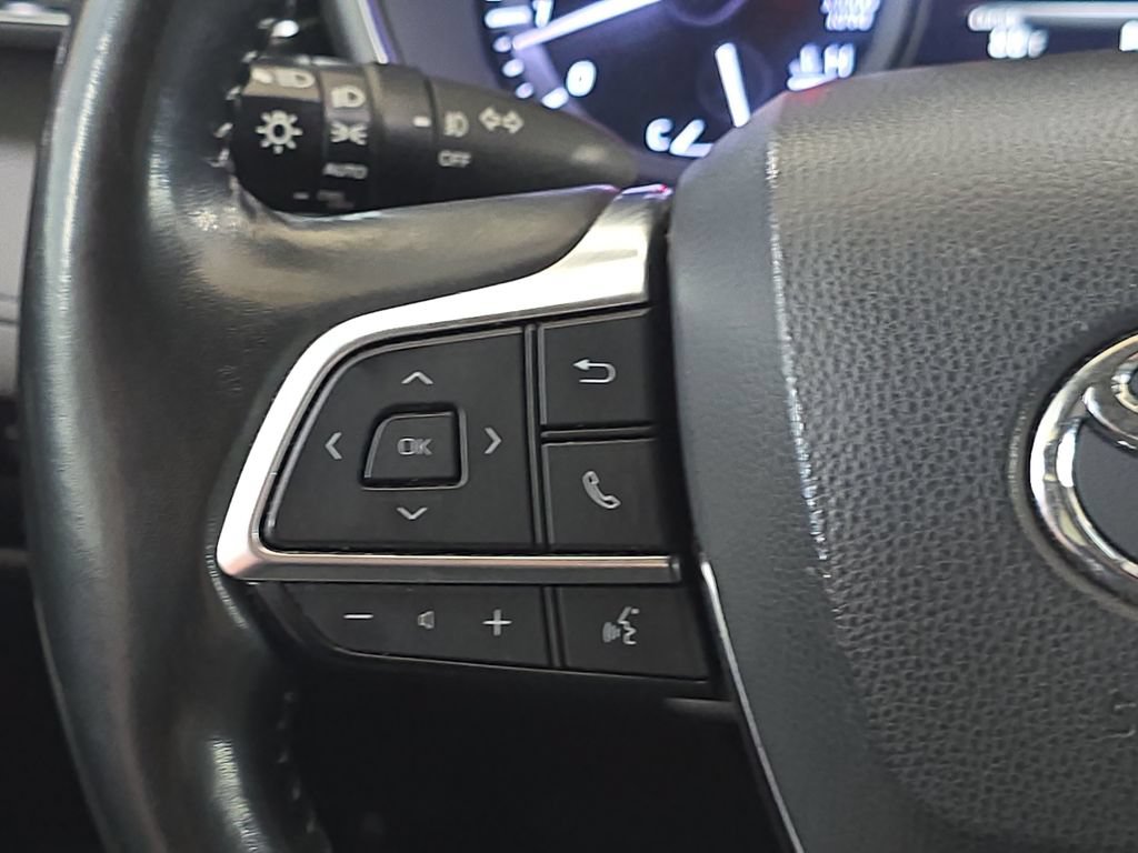 Used 2021 Toyota Highlander Platinum AWD/4WD image 20