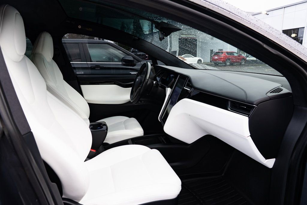 Used 2020 Tesla Model X Long Range image 23
