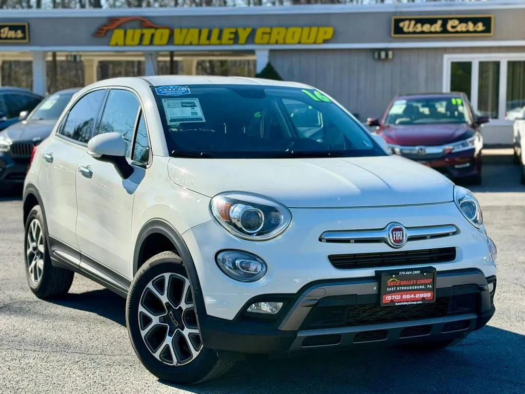 Used 2016 FIAT 500X Trekking image 1