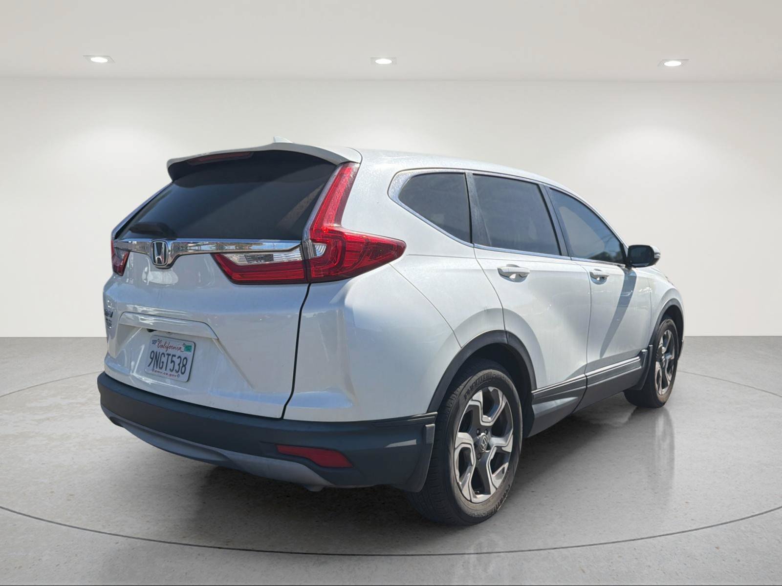 Used 2018 Honda CR-V EX image 4