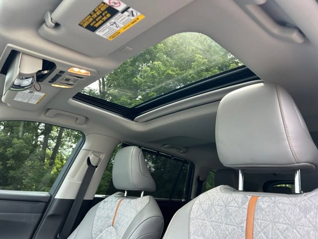 Used 2022 Toyota Highlander Bronze Edition AWD/4WD image 19