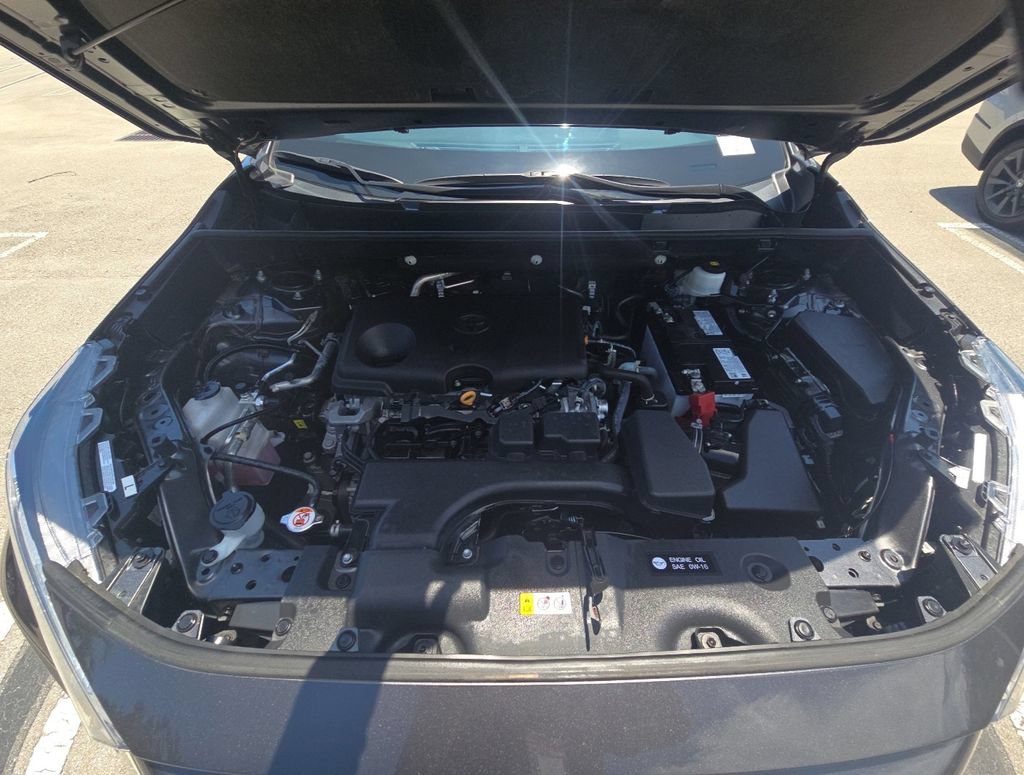 Used 2024 Toyota RAV4 XLE AWD/4WD image 22