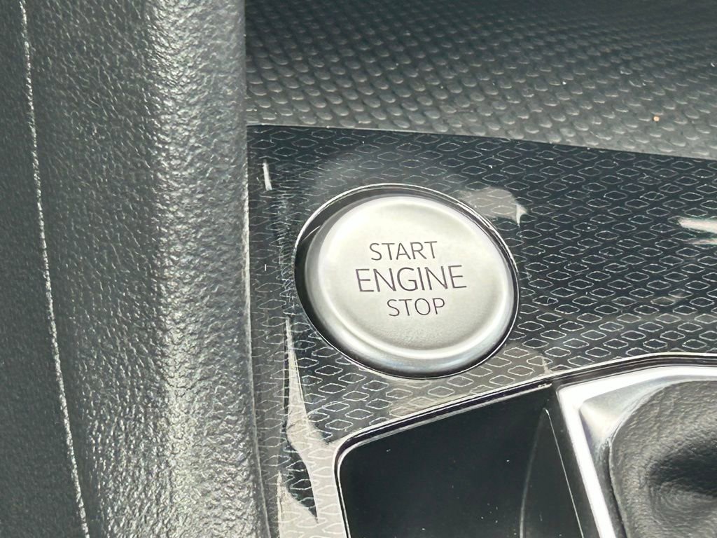 Certified 2025 Volkswagen Taos S image 55