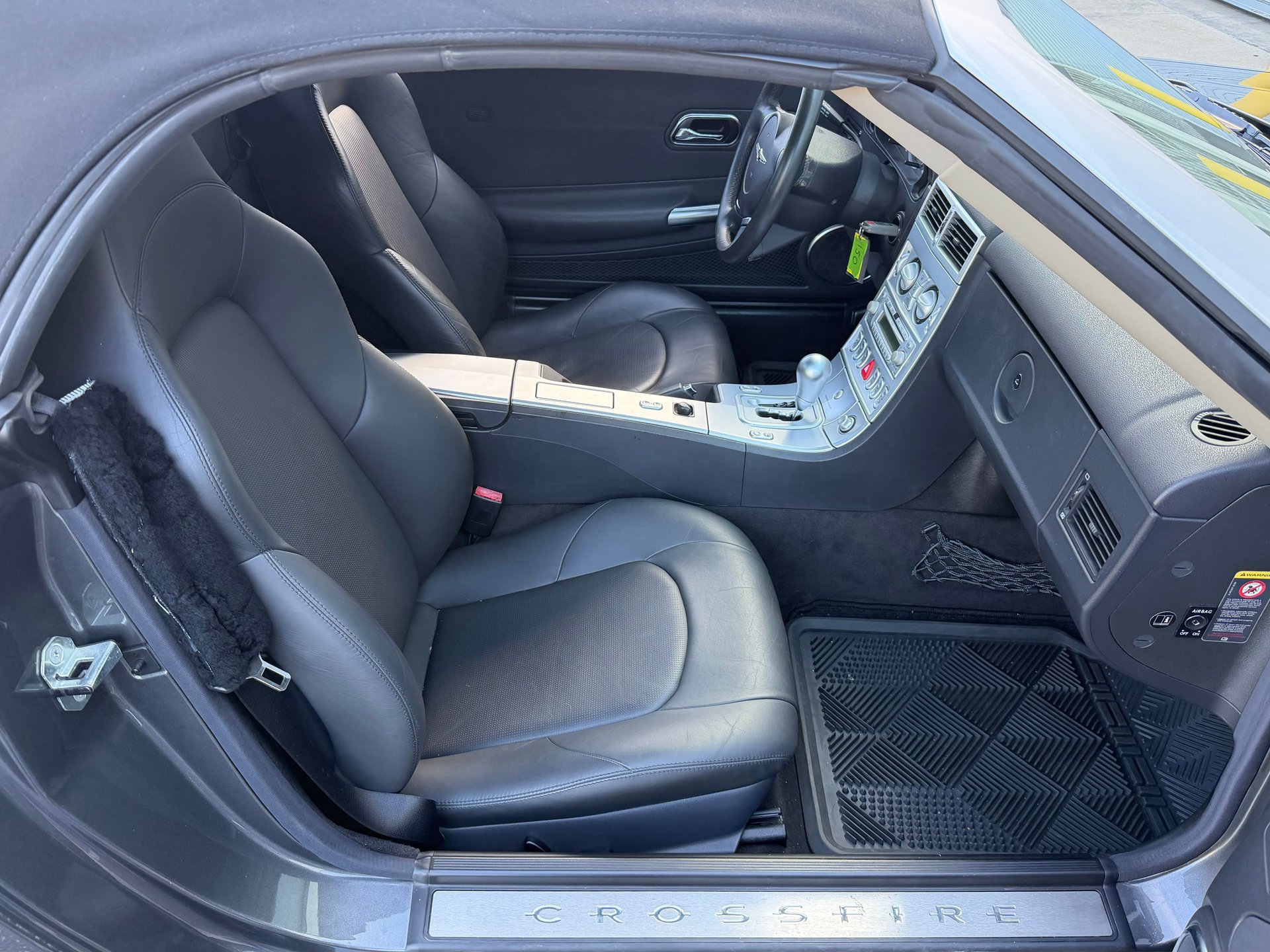 Used 2005 Chrysler Crossfire Limited RWD image 41