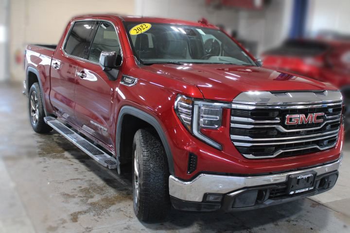 Used 2022 GMC Sierra 1500 SLT w/ SLT Premium Plus Package image 2