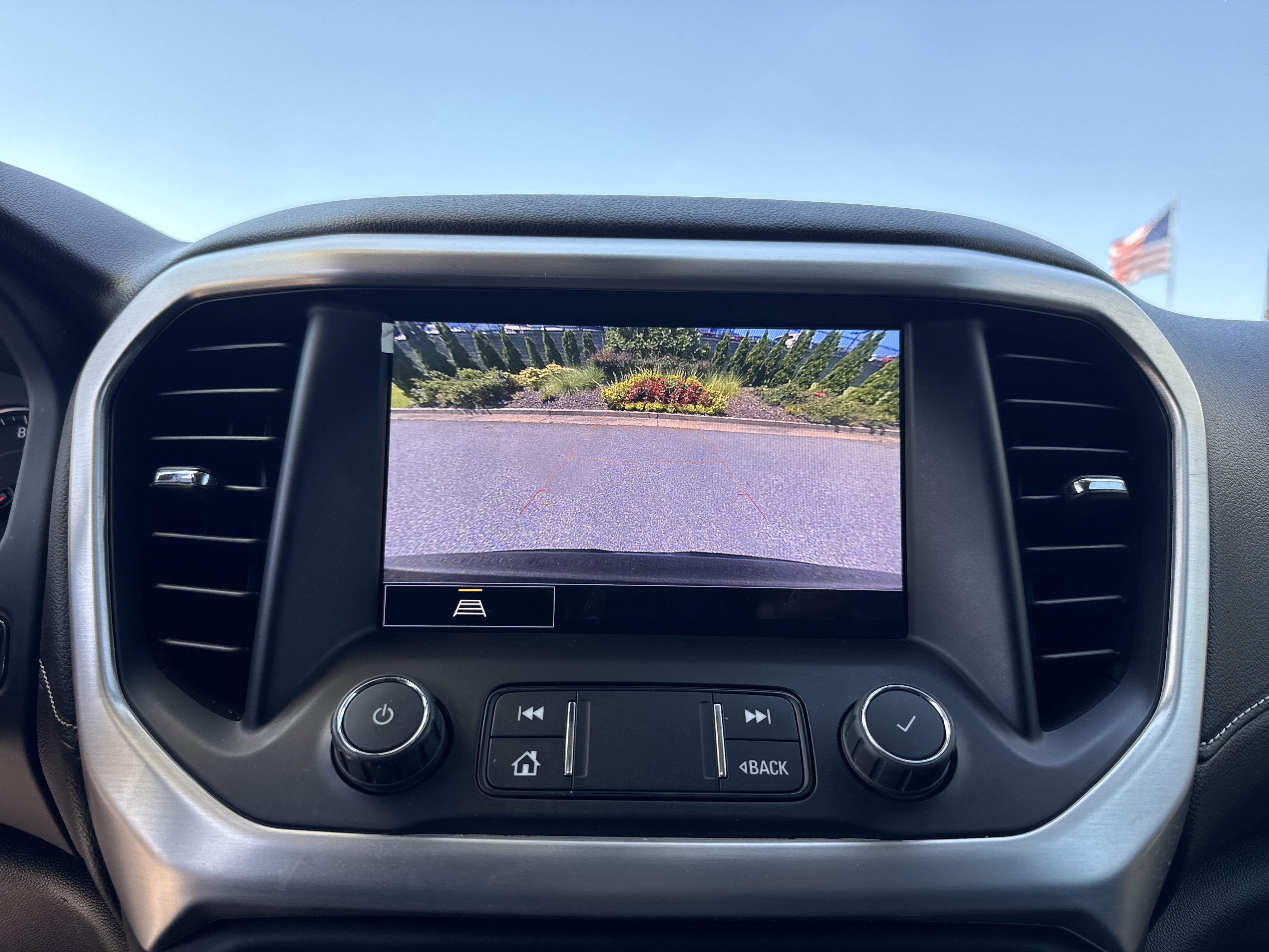 Used 2022 GMC Acadia SLT w/ Elevation Edition FWD image 25