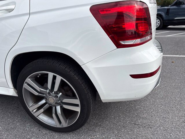 Used 2015 Mercedes-Benz GLK 350 4MATIC image 30