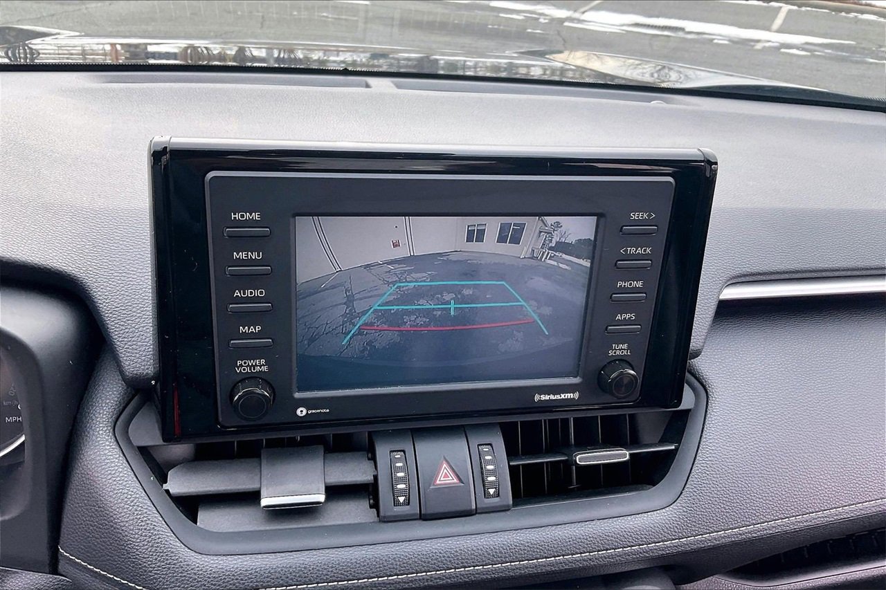 Used 2020 Toyota RAV4 XLE Premium image 14