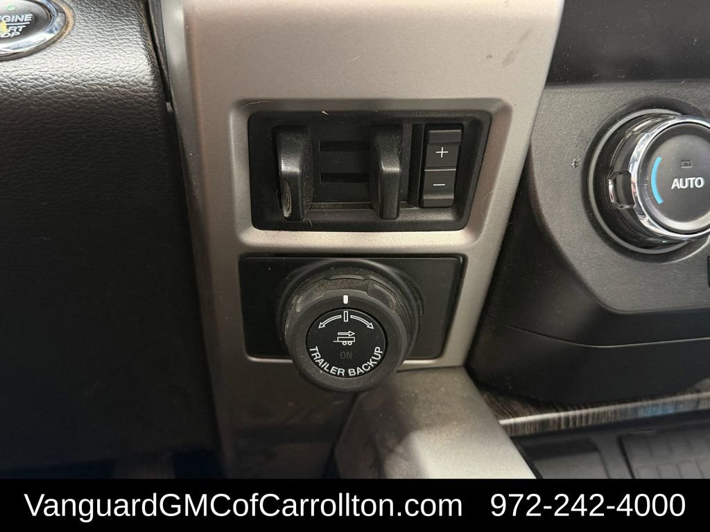 Used 2021 Ford F250 Lariat w/ Lariat Ultimate Package AWD/4WD image 28