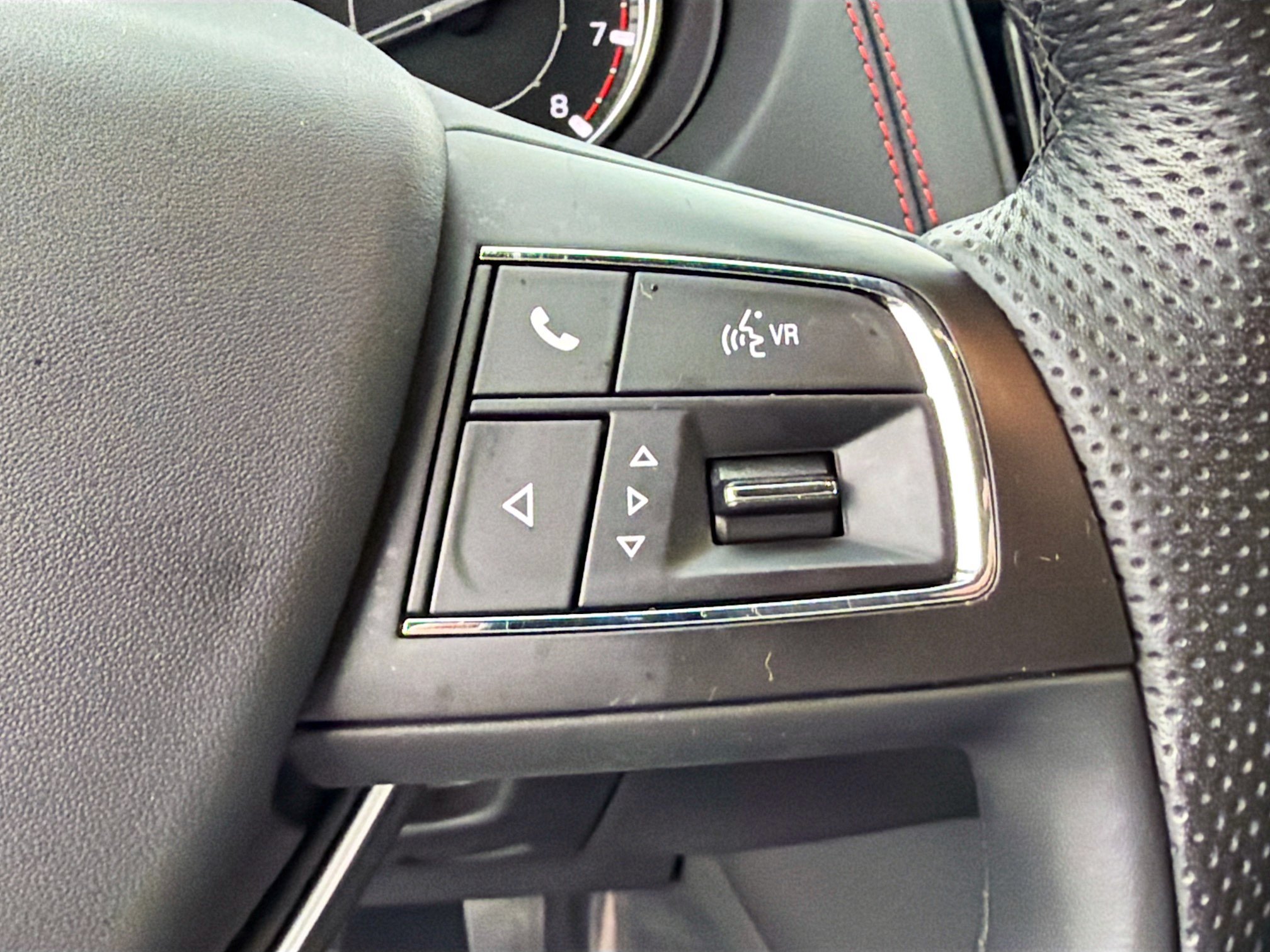 Certified 2023 Maserati Levante GT AWD/4WD image 39