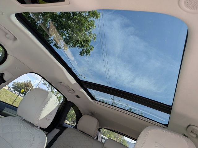 Used 2023 Jaguar F-PACE S image 13