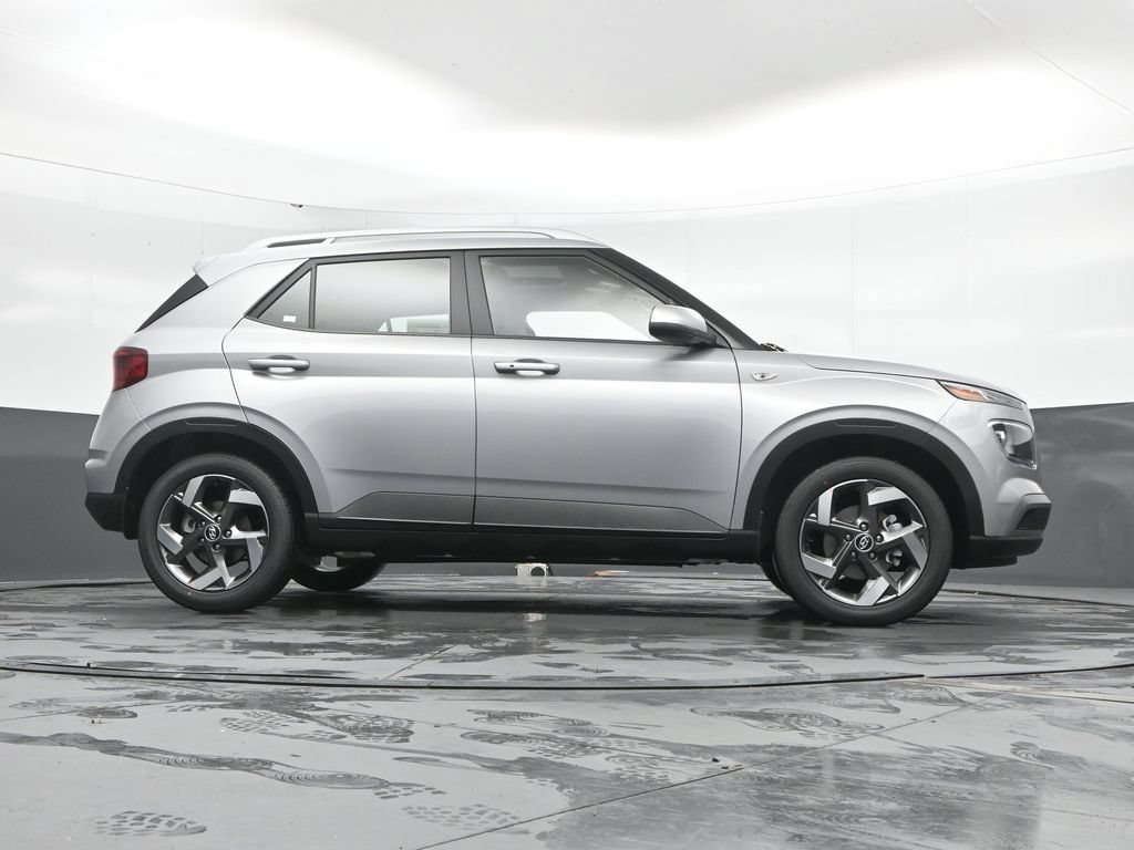 New 2026 Hyundai Venue SEL FWD image 42