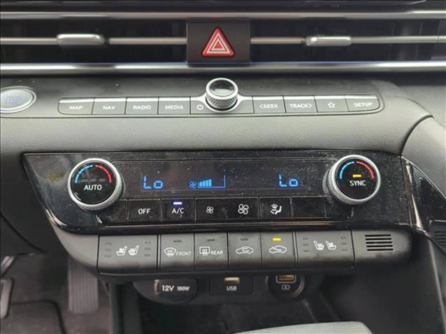 Used 2023 Hyundai Elantra Limited FWD image 12