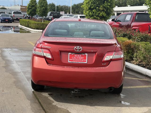 Used 2010 Toyota Camry LE FWD image 6