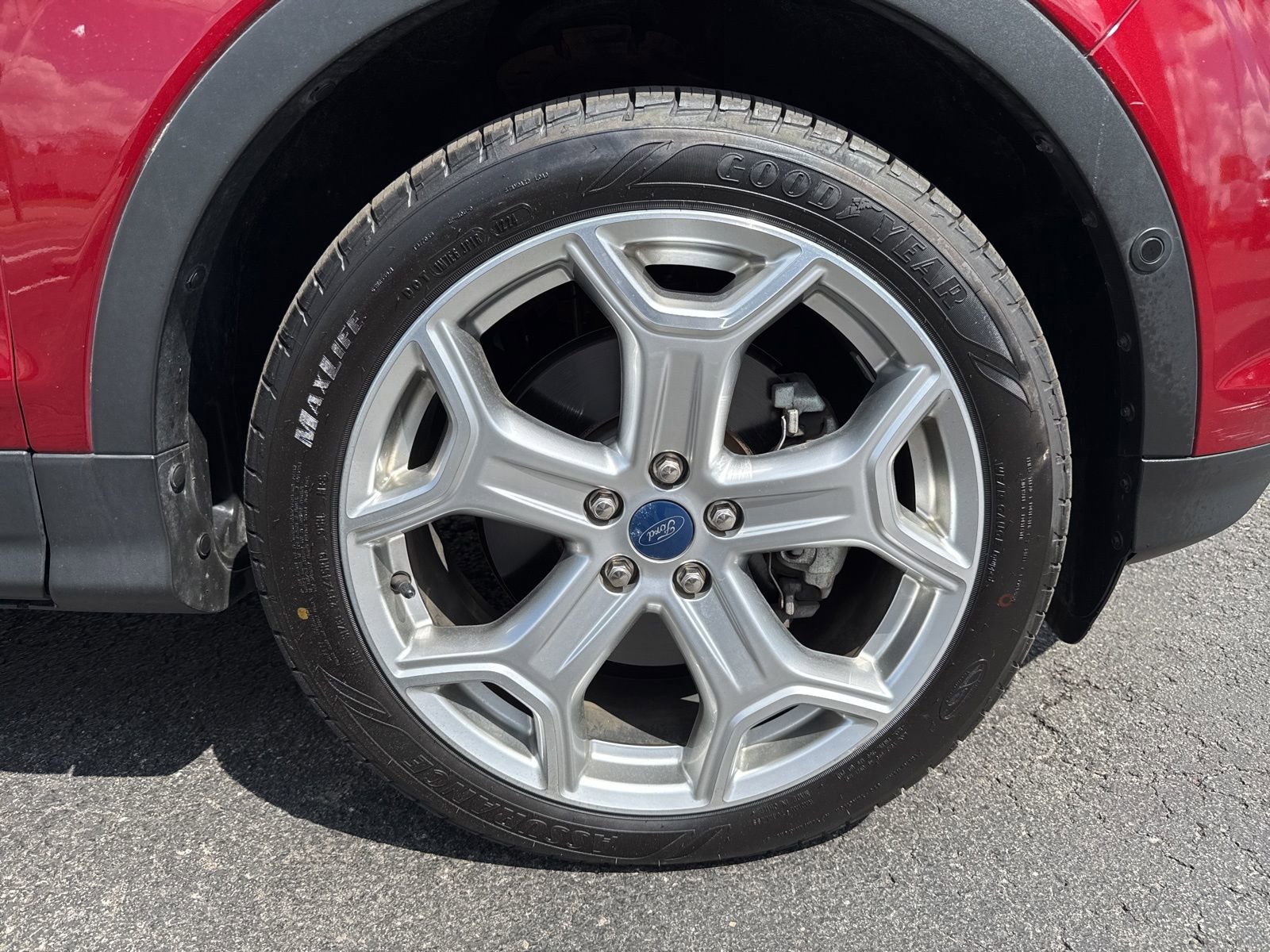 Used 2019 Ford Escape Titanium AWD/4WD image 47