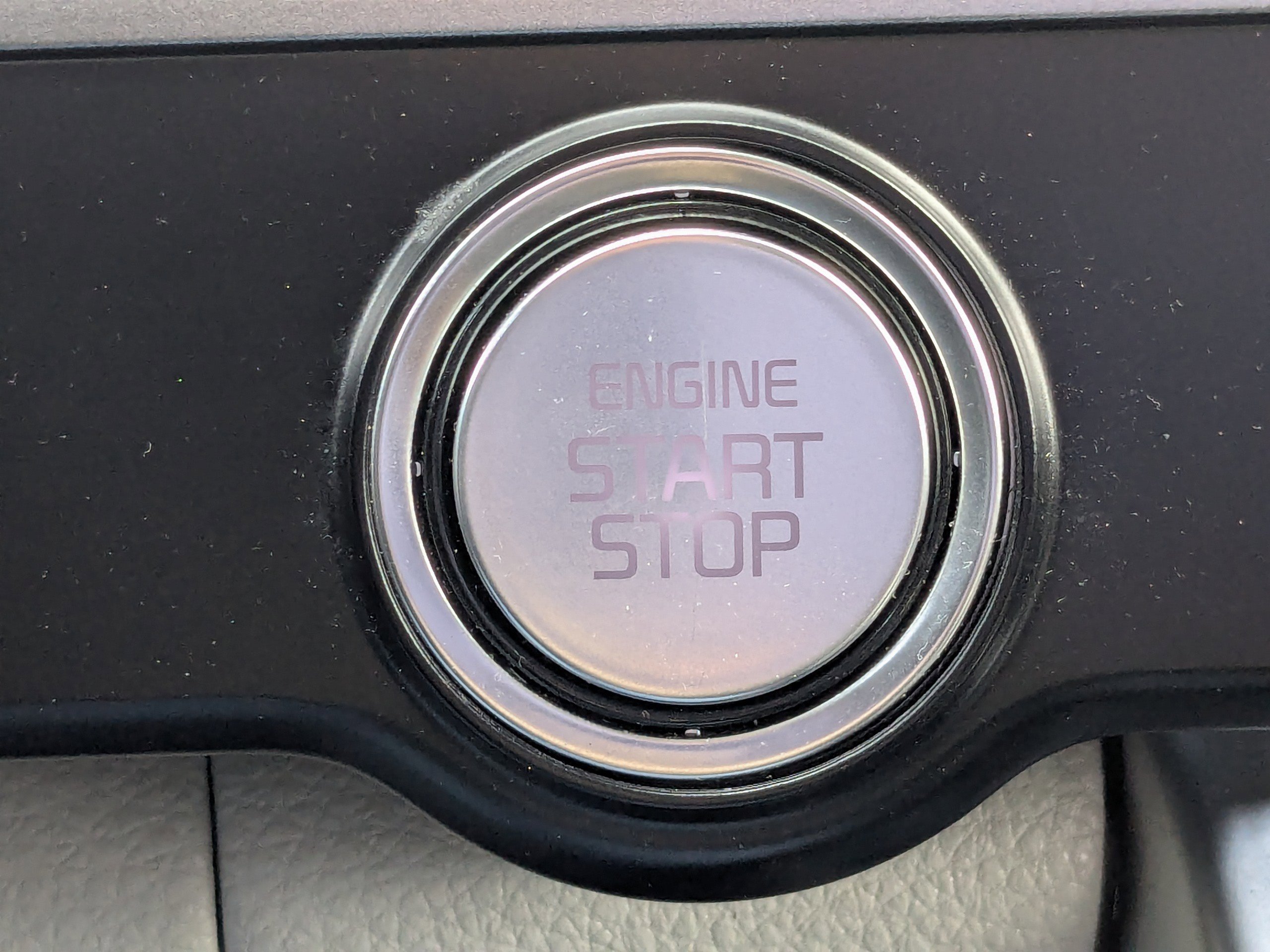 Used 2024 Kia Carnival LX image 36