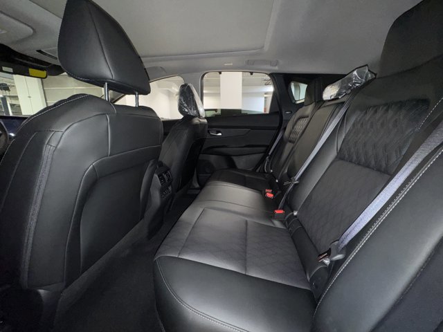 New 2026 Nissan Murano Platinum image 16