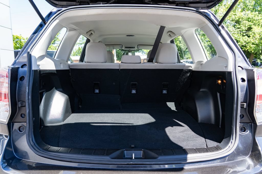 Used 2017 Subaru Forester 2.5i AWD/4WD image 8