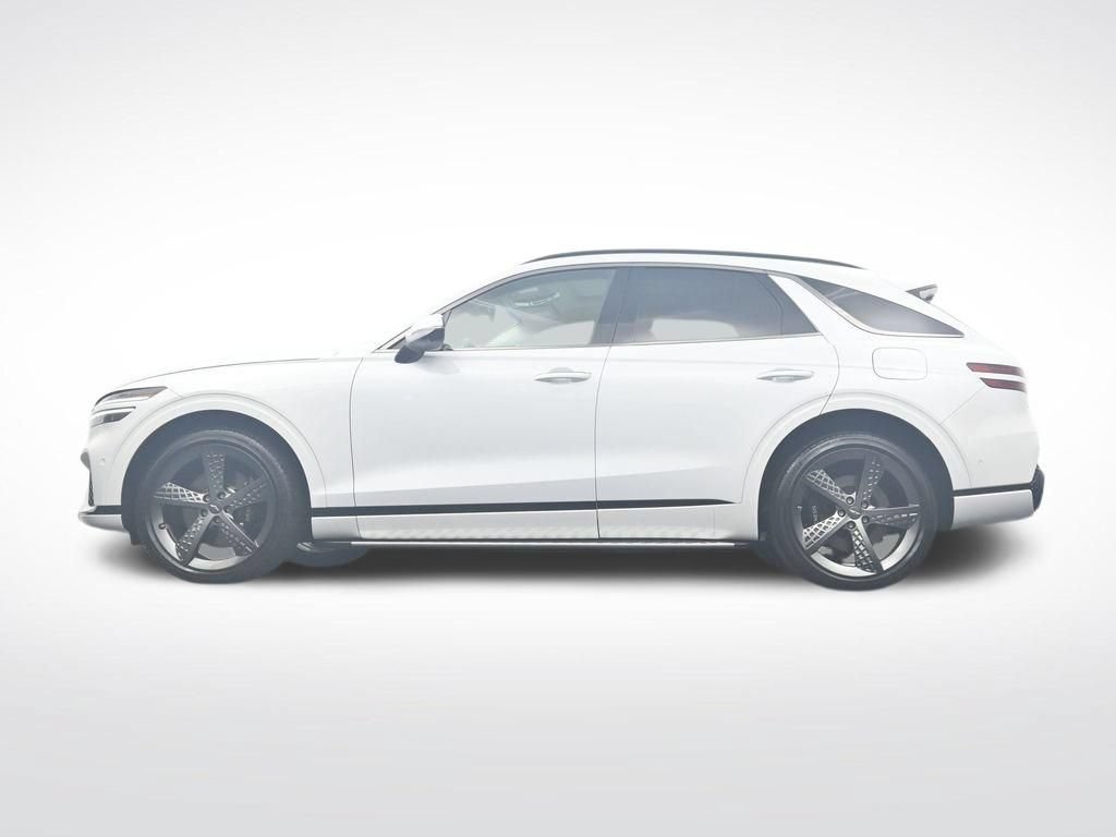 Used 2025 Genesis GV70 3.5T Sport w/ Sport Prestige Package AWD/4WD image 36