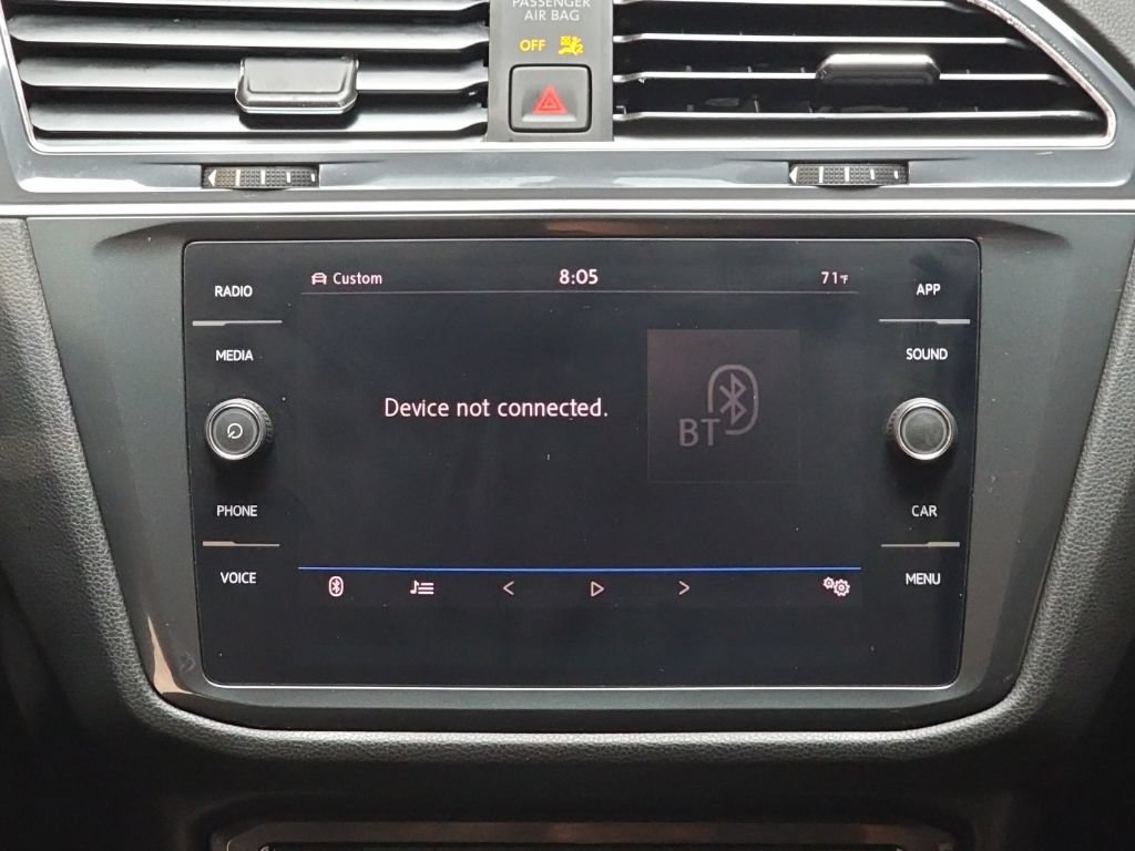 Used 2019 Volkswagen Tiguan SE AWD/4WD image 19